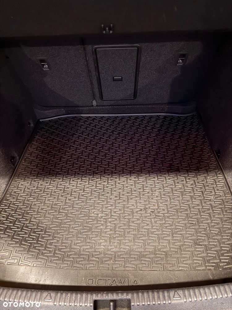 Skoda Octavia 1.6 TDI Ambition - 6