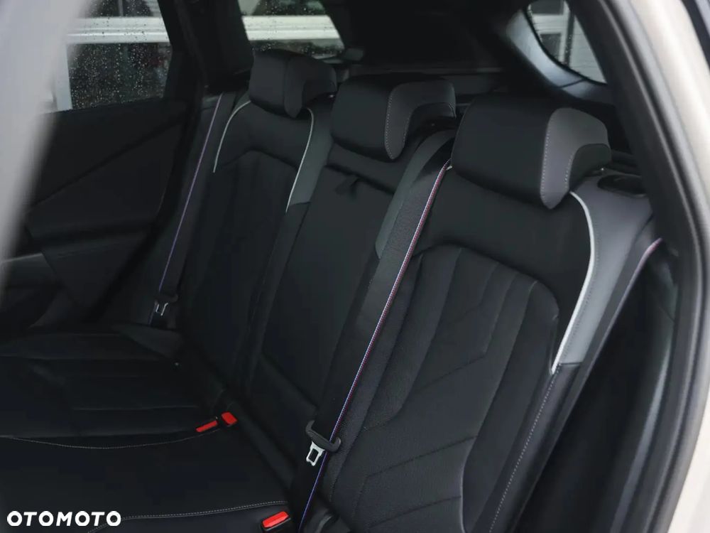 BMW X3 xM50 mHEV - 15