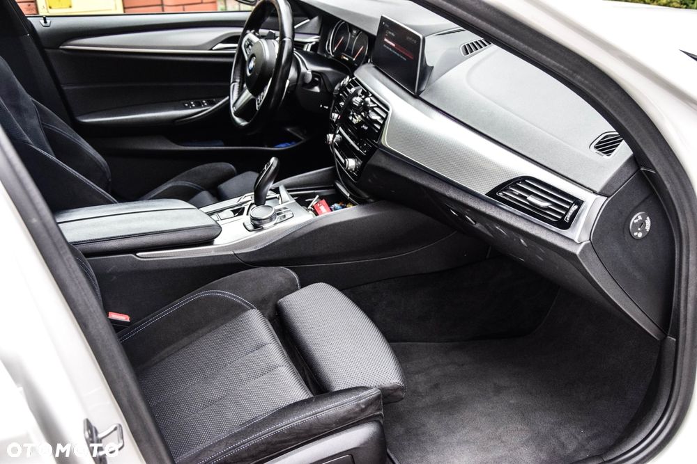 BMW Seria 5 520d xDrive M Sport sport - 15