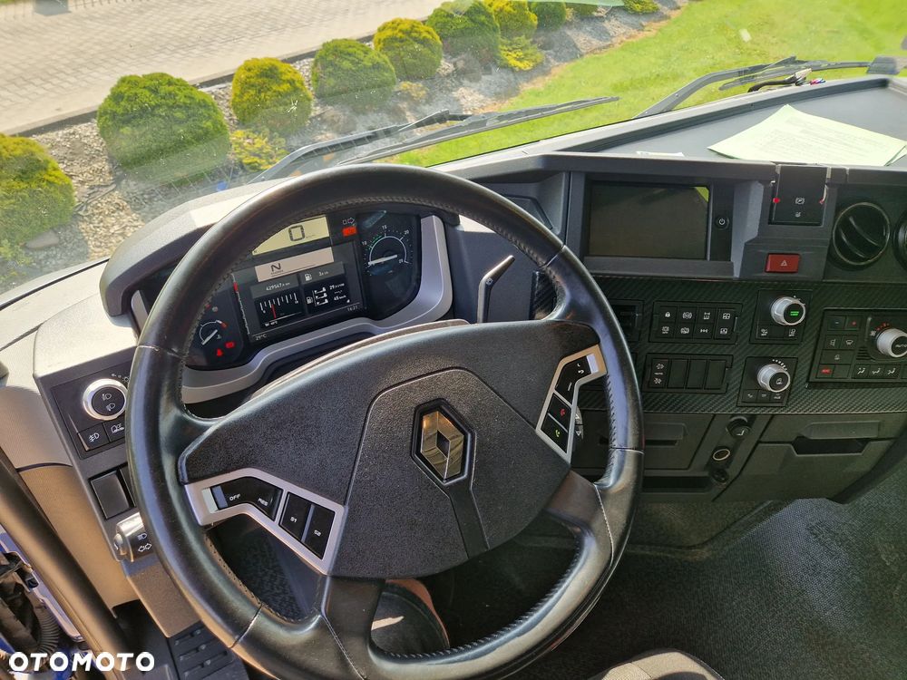 Renault T520 High Cab - 7