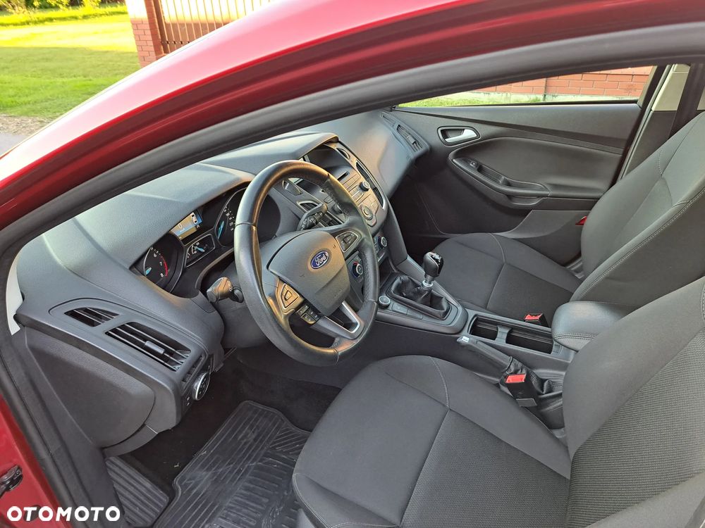 Ford Focus 1.5 EcoBoost Titanium ASS - 8