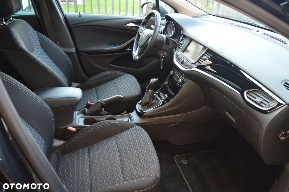 Opel Astra 1.4 Turbo Edition - 28