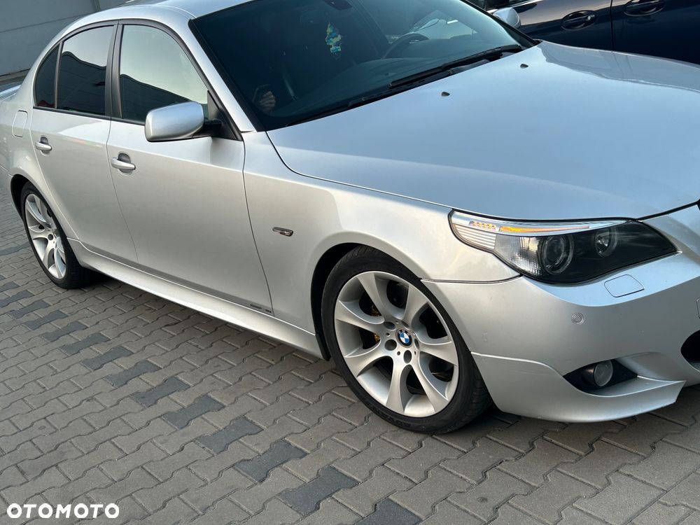 BMW Seria 5 525i - 6