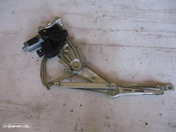 Elevador Frente Dto Opel Astra H (A04) - 1
