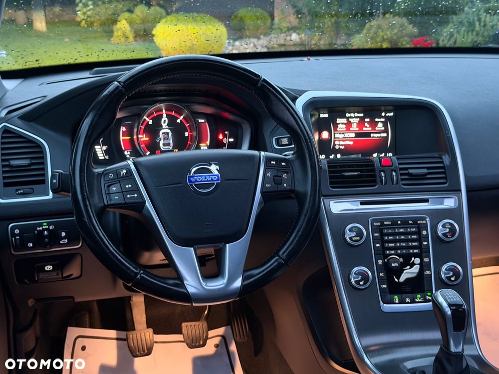 Volvo XC 60 D4 Drive-E Momentum - 34
