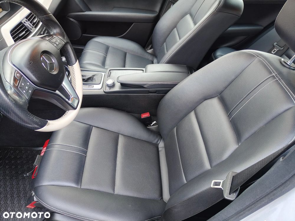 Mercedes-Benz Klasa C 220 CDI 7G-TRONIC Avantgarde Edition - 20