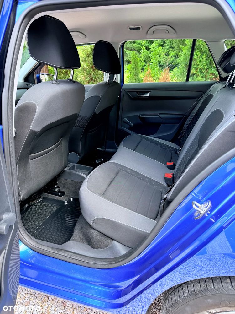 Skoda Fabia 1.0 Joy - 10