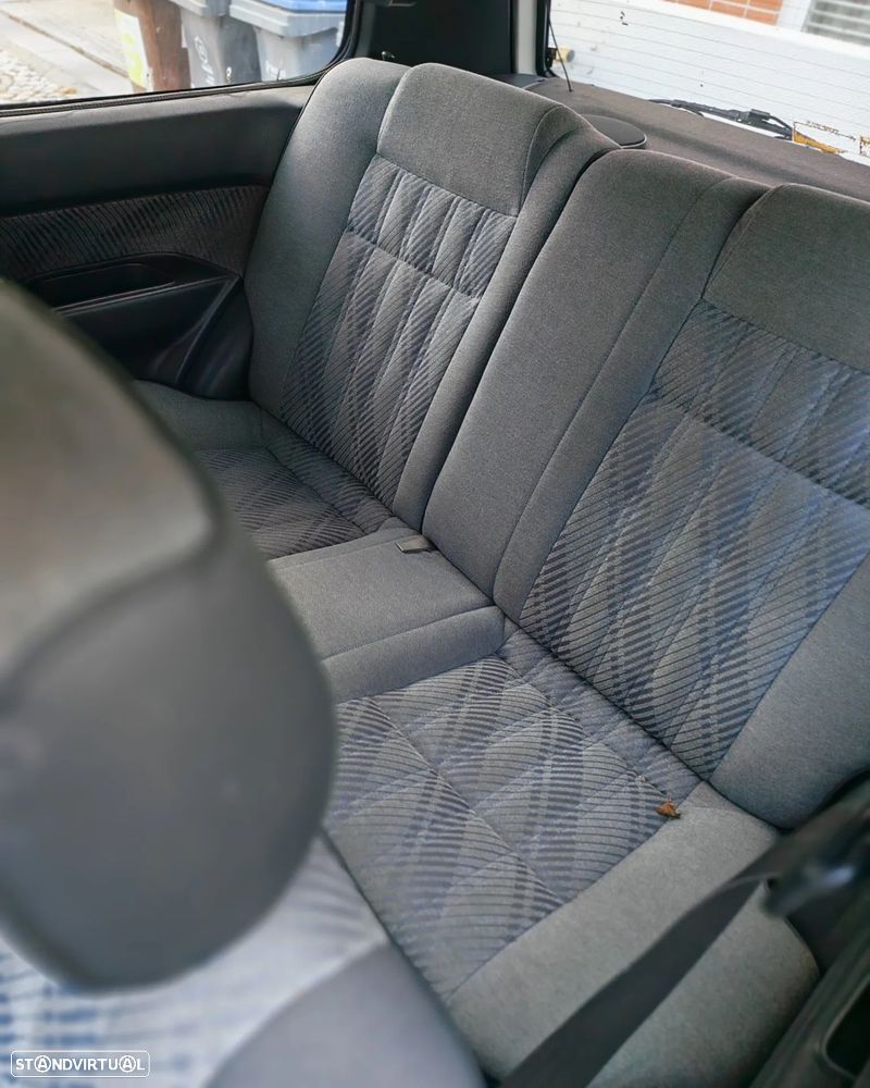 Toyota Corolla Liftback 1.3 - 6