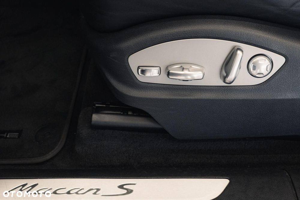 Porsche Macan S - 29