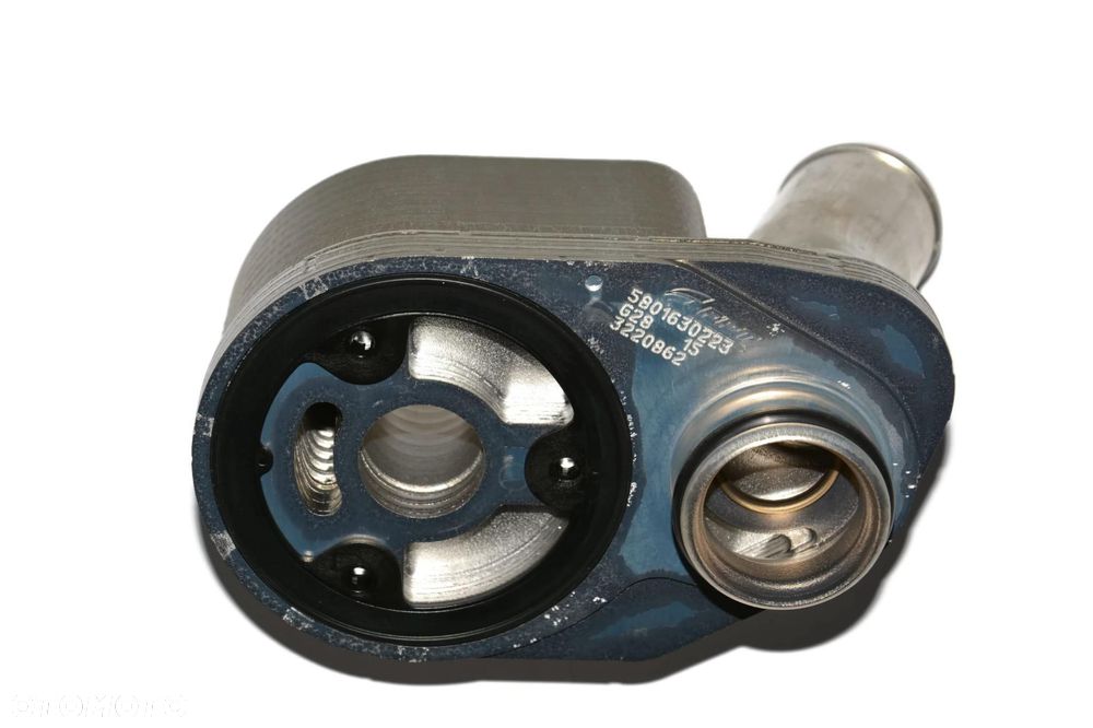 5801630223 Iveco Daily 2.3 09- podstawa chłodnica oleju - 2