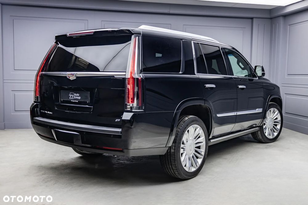 Cadillac Escalade 6.2 V8 AWD AT Platinum - 3