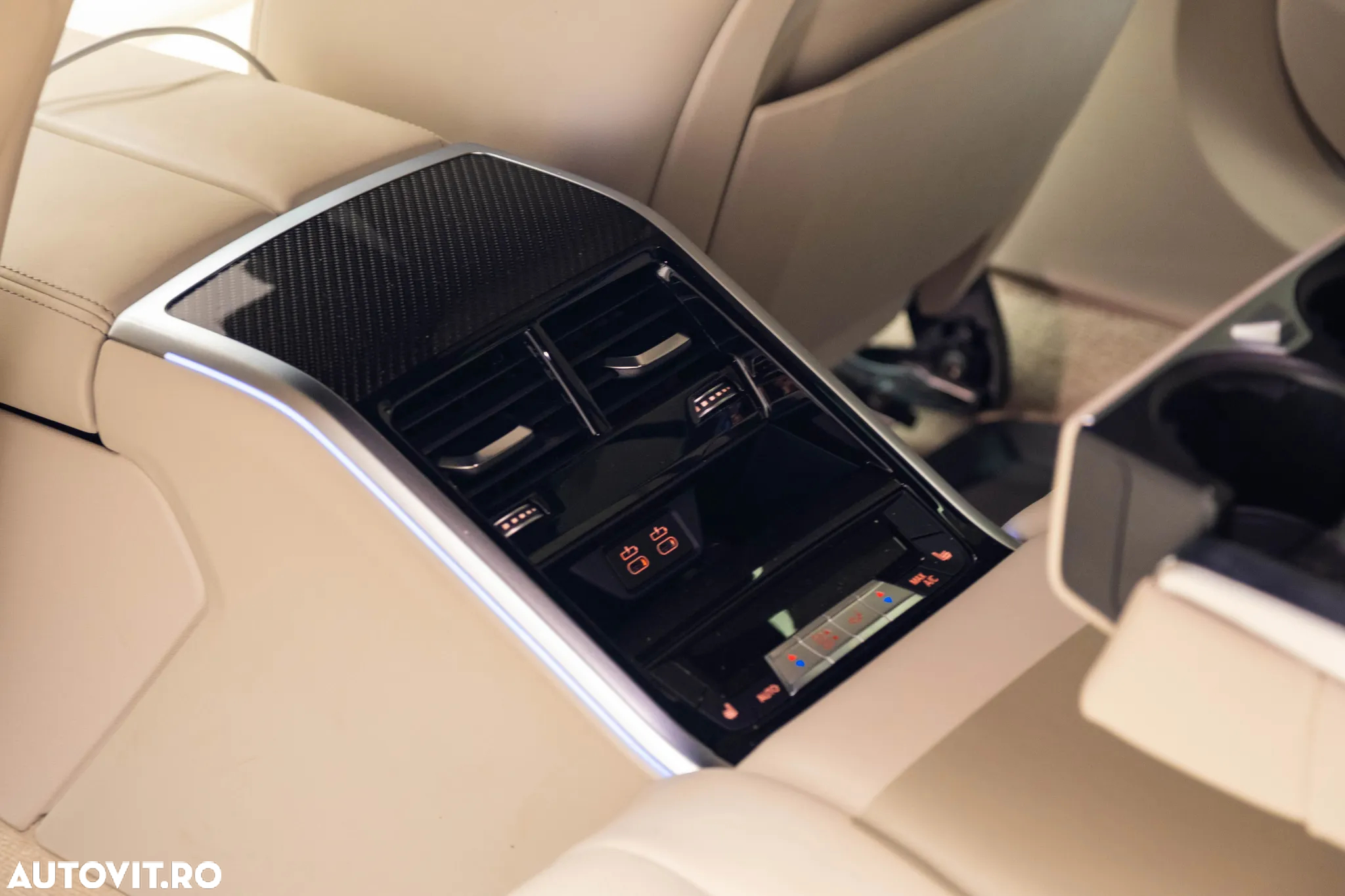 BMW Seria 8 840d xDrive AT MHEV - 23