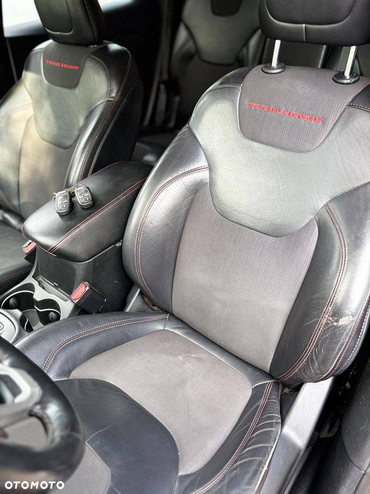 Jeep Cherokee 3.2 V6 Active Drive Lock Trailhawk - 24