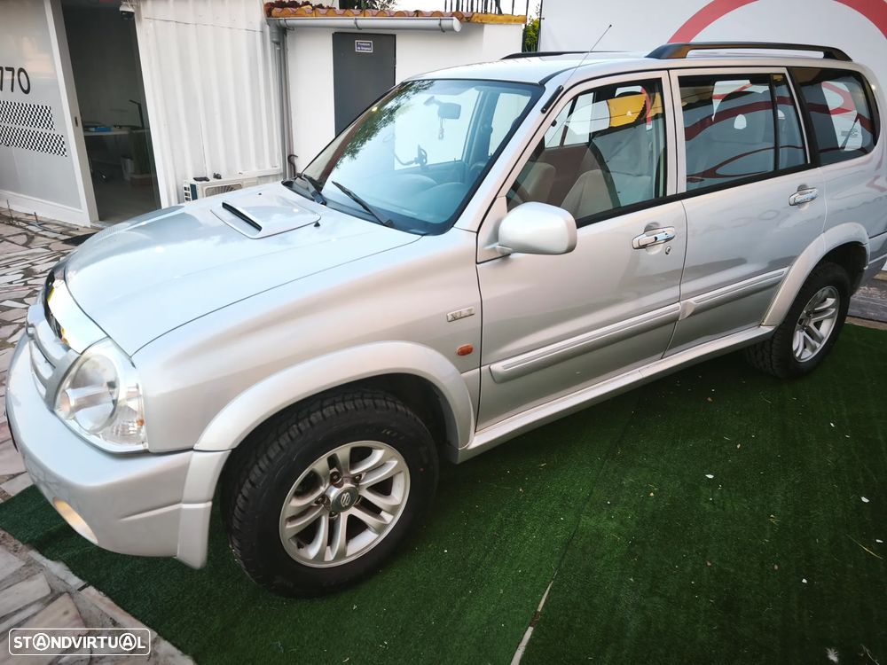 Suzuki Grand Vitara XL-7 2.0 HDi - 39