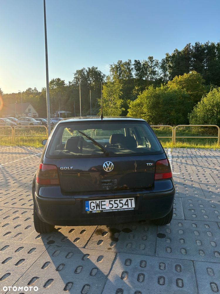 Volkswagen Golf 1.9 TDI - 5