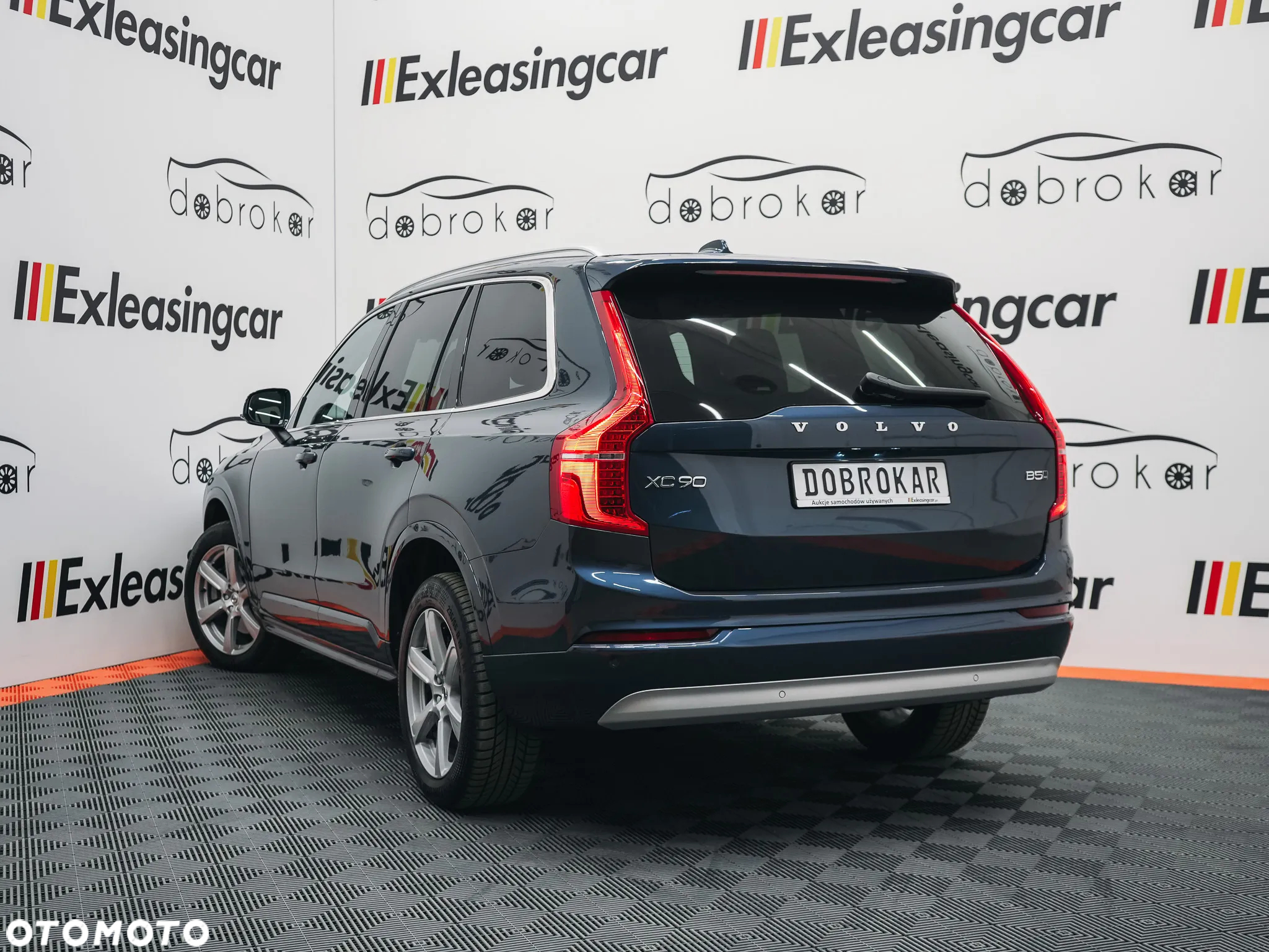 Volvo XC 90 B5 D AWD Geartronic Momentum Pro - 8