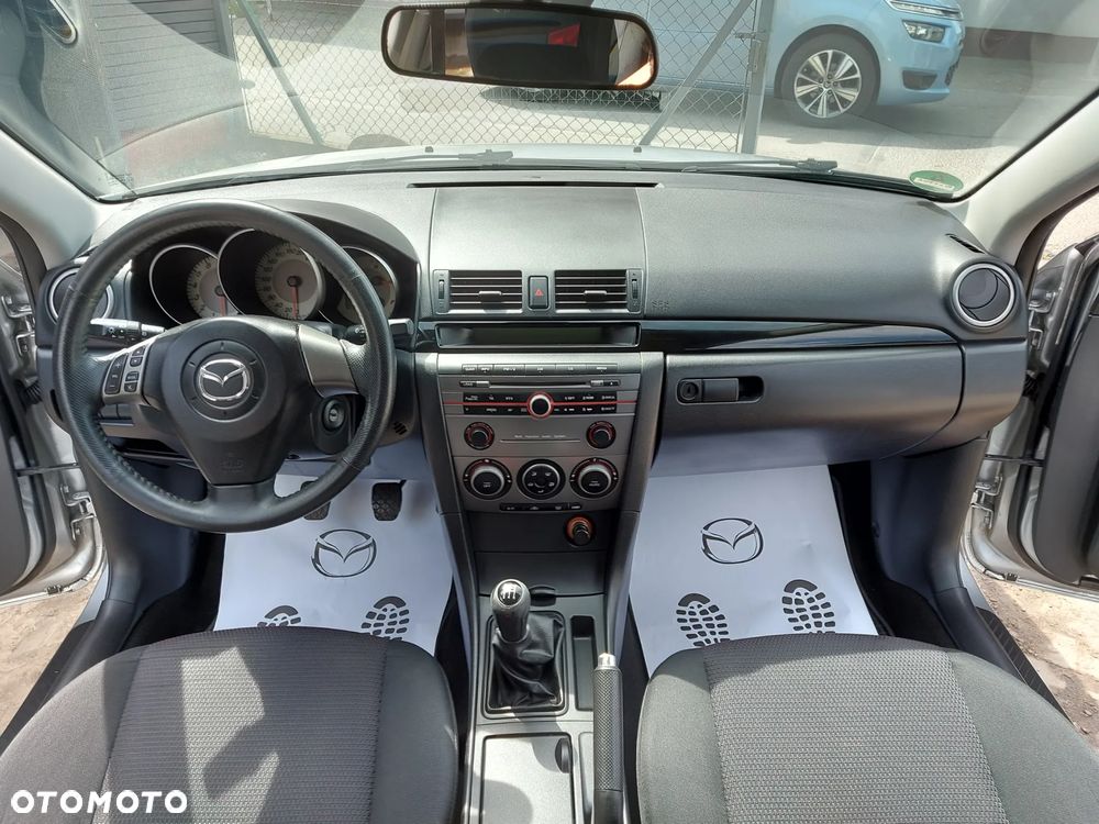 Mazda 3 1.6 Sport Active - 8