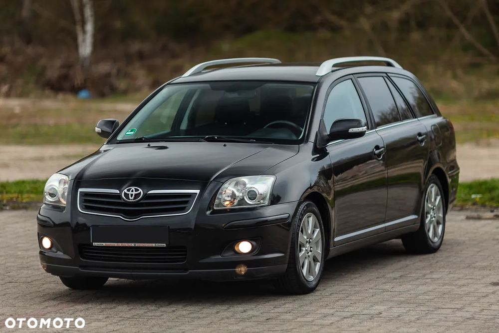 Toyota Avensis 1.8 VVT-i Combi - 1