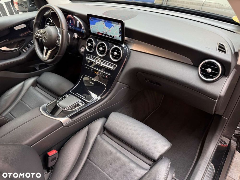 Mercedes-Benz GLC - 39