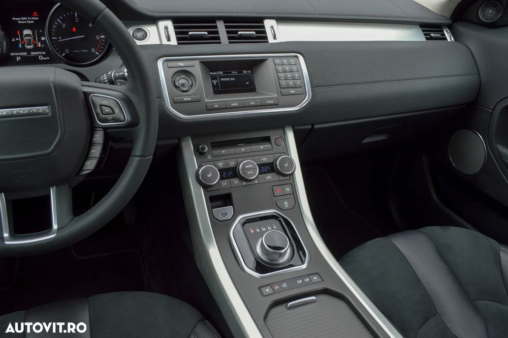 Land Rover Range Rover Evoque - 30