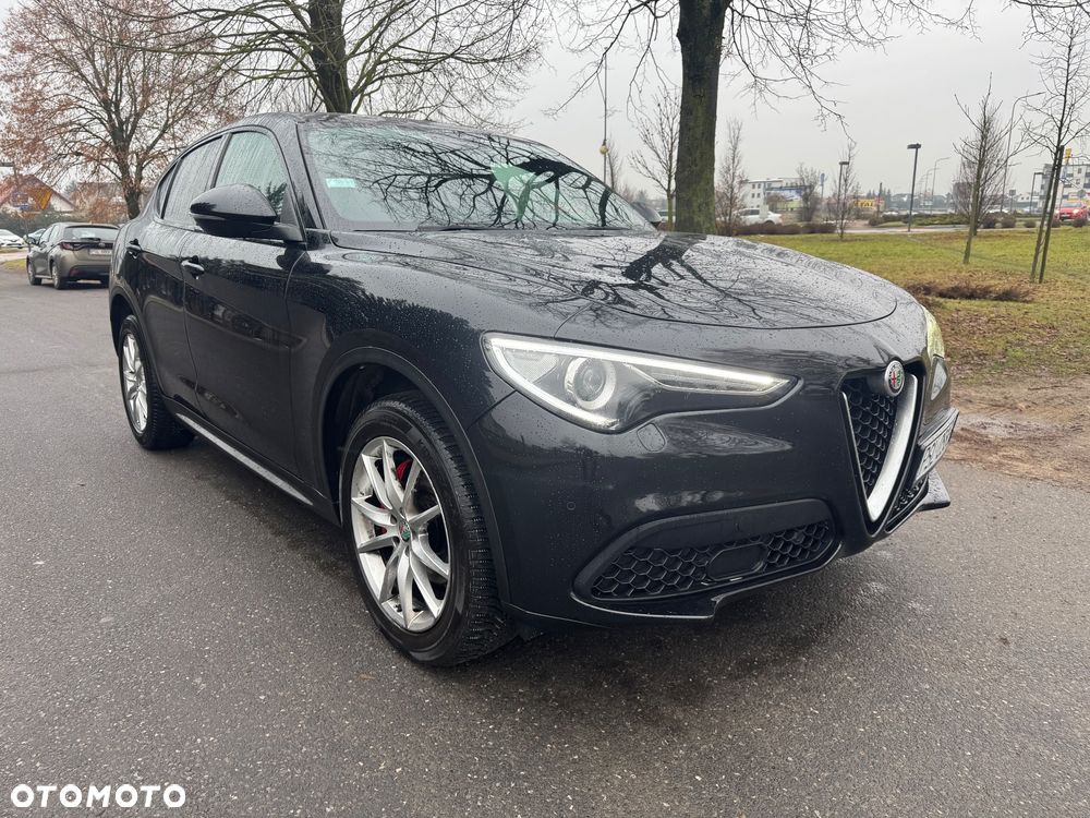 Alfa Romeo Stelvio 2.0 Turbo 16V AT8-Q4 Executive - 2