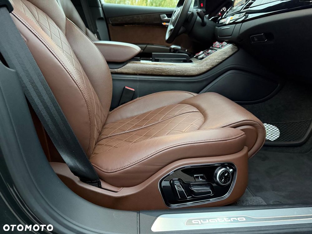 Audi A8 - 31