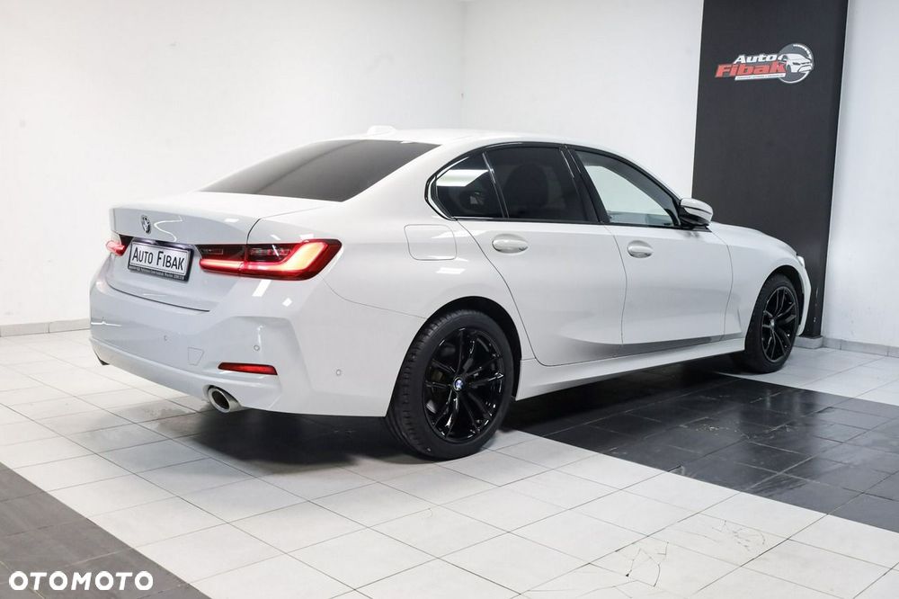 BMW Seria 3 - 12