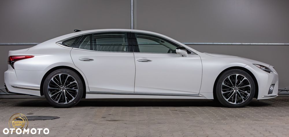 Lexus LS - 10