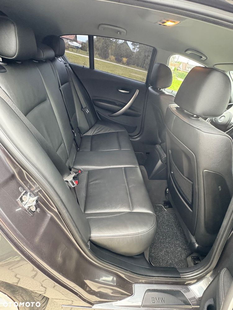 BMW Seria 1 120d - 12