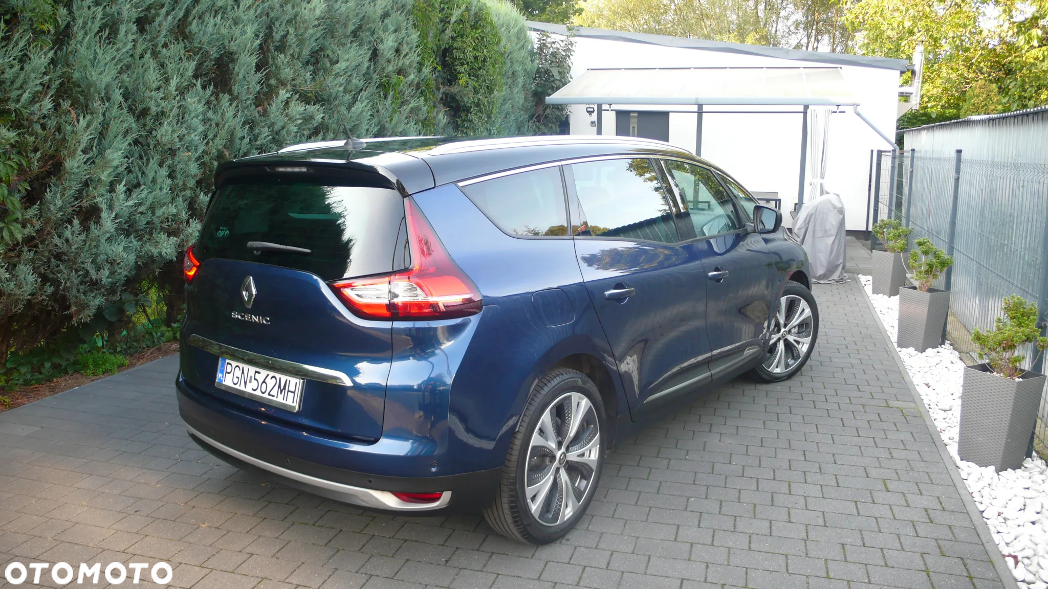 Renault Grand Scenic TCe 140 GPF EDC BLACK EDITION - 4