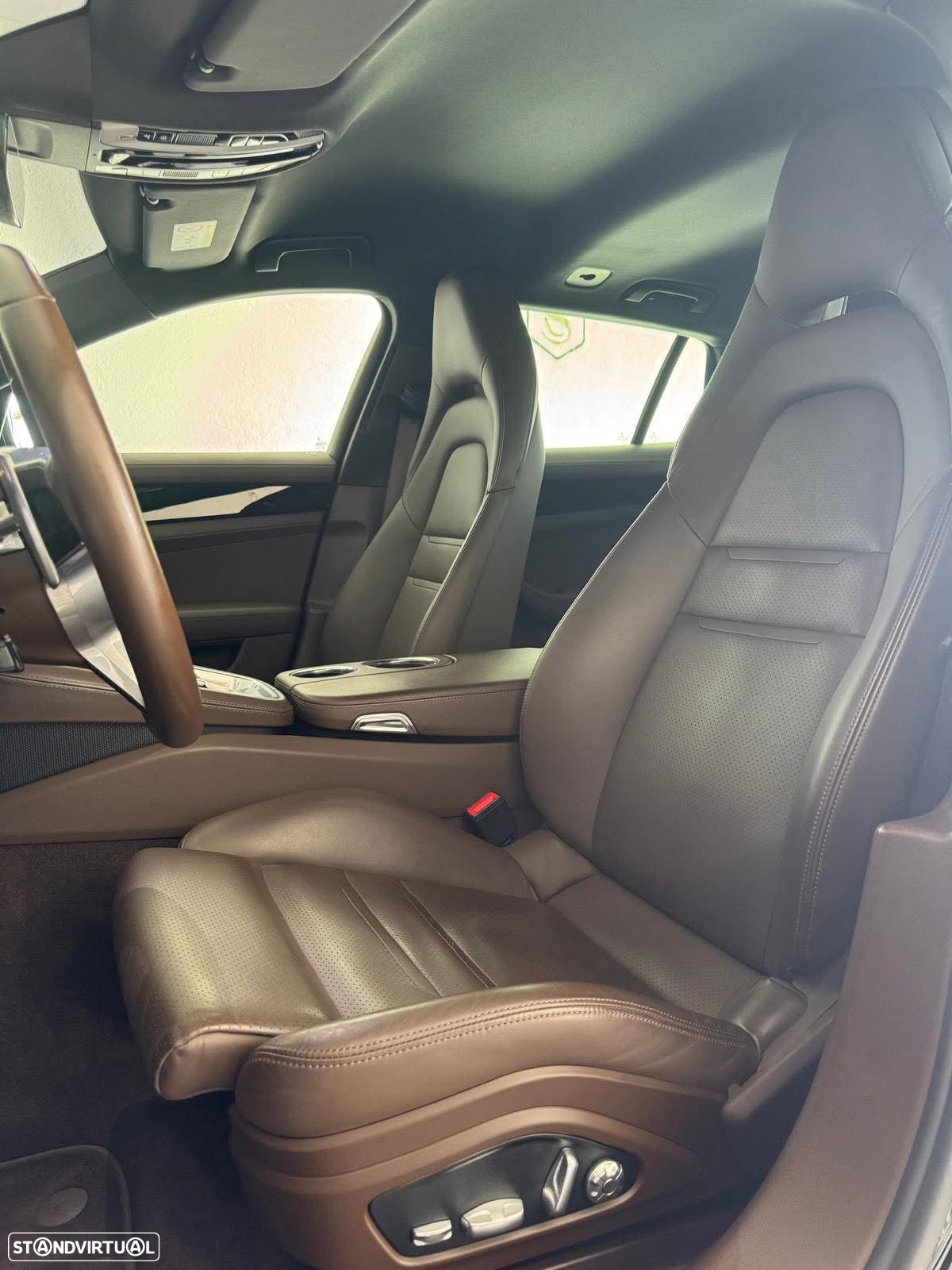 Porsche Panamera Sport Turismo 4 E-Hybrid - 13