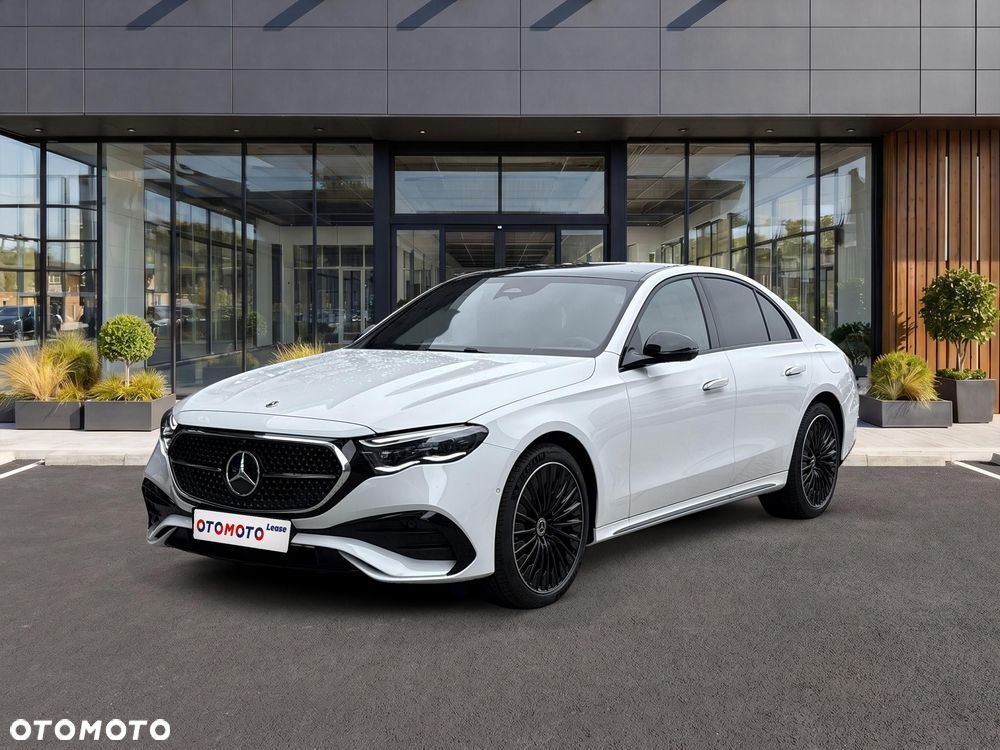 Mercedes-Benz Klasa E 300 de PHEV 4-Matic AMG 9G-Tronic - 2