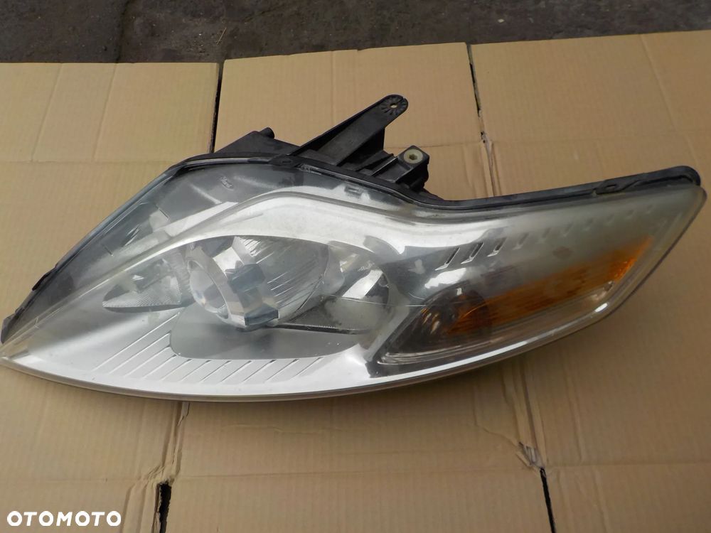 lampa xenon lewy przód ford mondeo mk4 2007r EUROPA - 1
