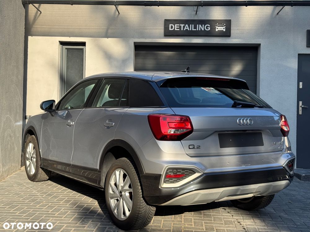Audi Q2 35 TFSI S tronic design - 4