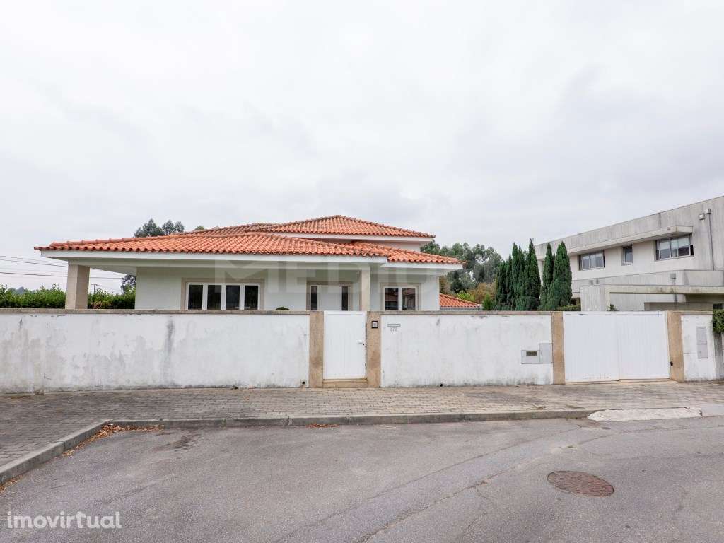 Moradia Isolada em Avidos - Grande imagem: 2/32