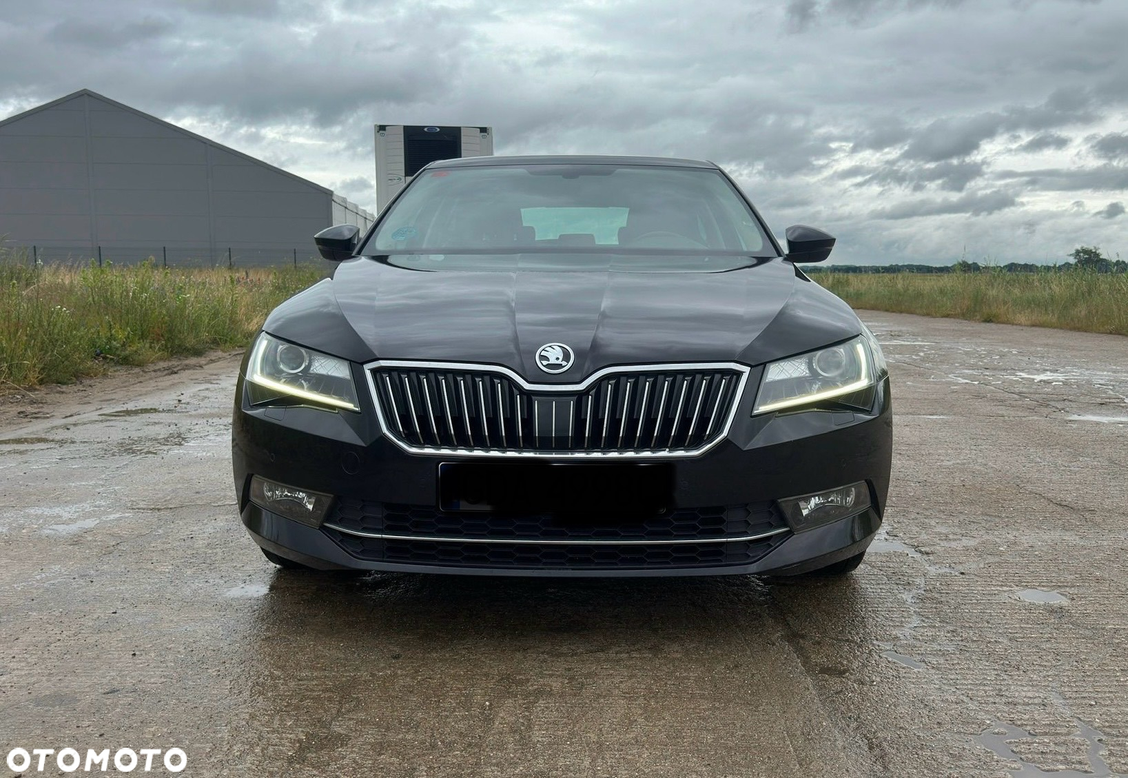 Skoda Superb 2.0 TDI SCR Ambition DSG - 2