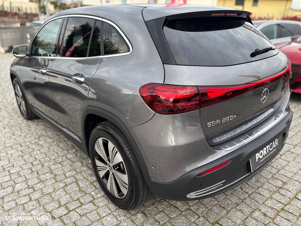Mercedes-Benz EQA 250+ Progressive - 9