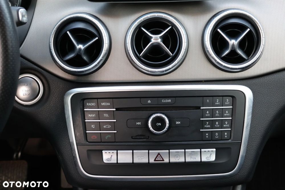 Mercedes-Benz CLA 220 (CDI) d 7G-DCT - 8