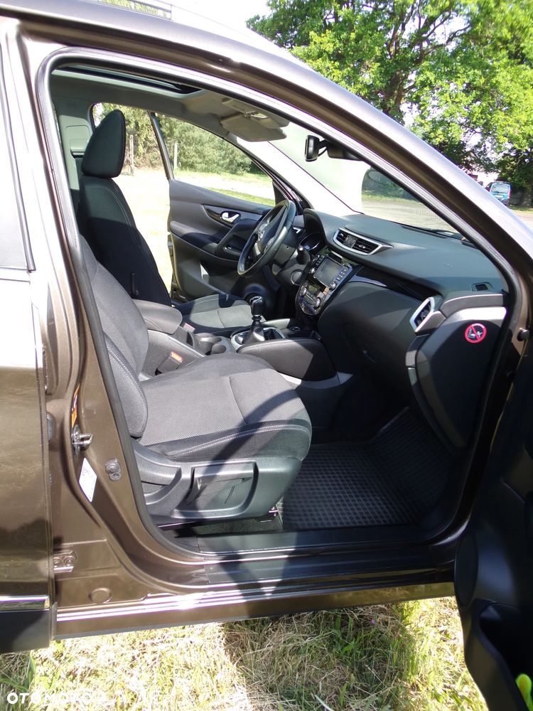 Nissan Qashqai 1.6 DIG-T N-Connecta - 24