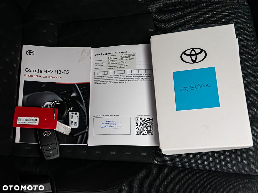 Toyota Corolla 1.8 Hybrid Comfort - 27
