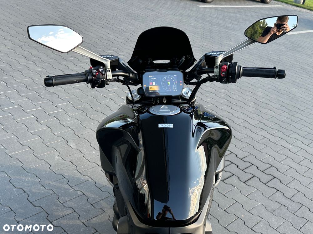 Ducati Diavel - 23