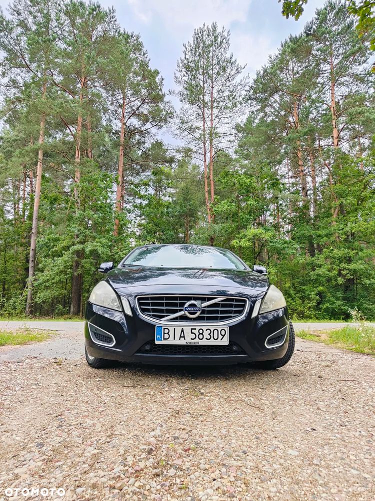 Volvo V60 D3 Geartronic Kinetic - 2