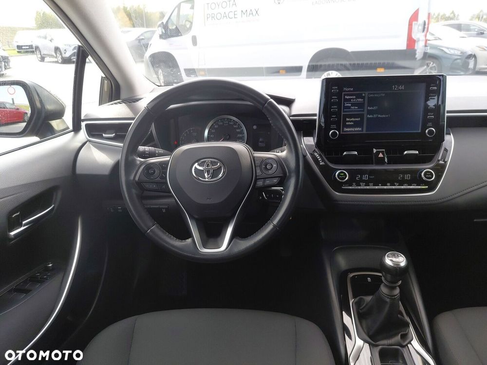 Toyota Corolla - 12