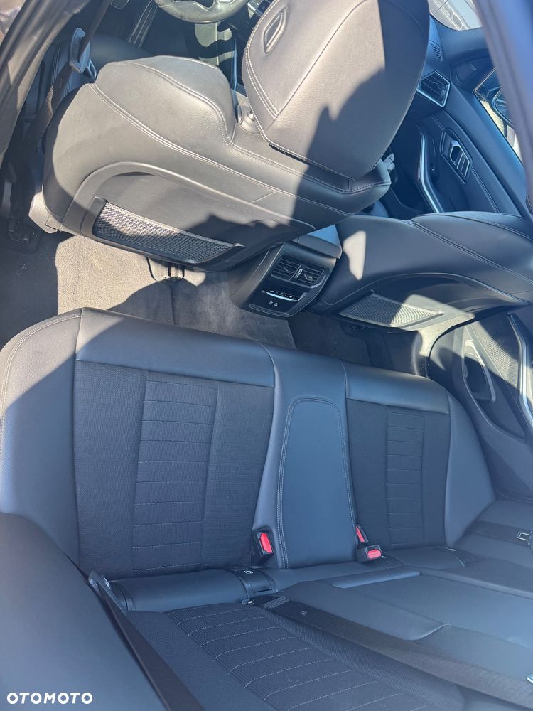 BMW Seria 3 320d Sport Line sport - 18