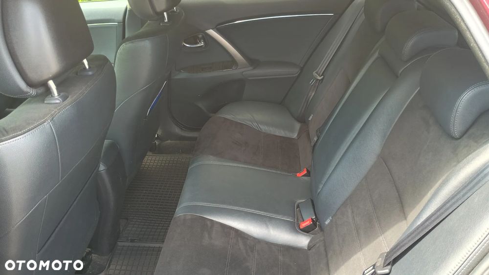Toyota Avensis 1.8 Sol plus NAVI - 9