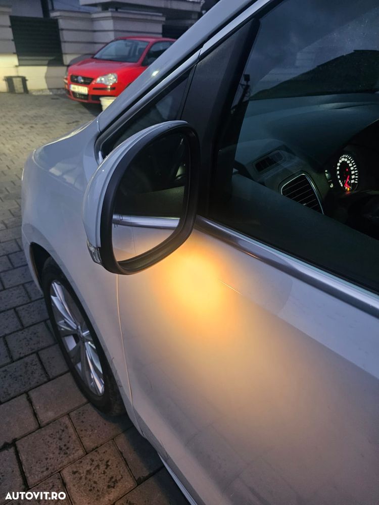 Volkswagen Sharan 2.0 TDI DSG 4MOTION Highline - 16