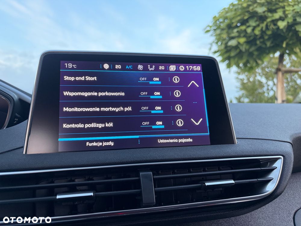 Peugeot 3008 1.2 PureTech Allure S&S - 33