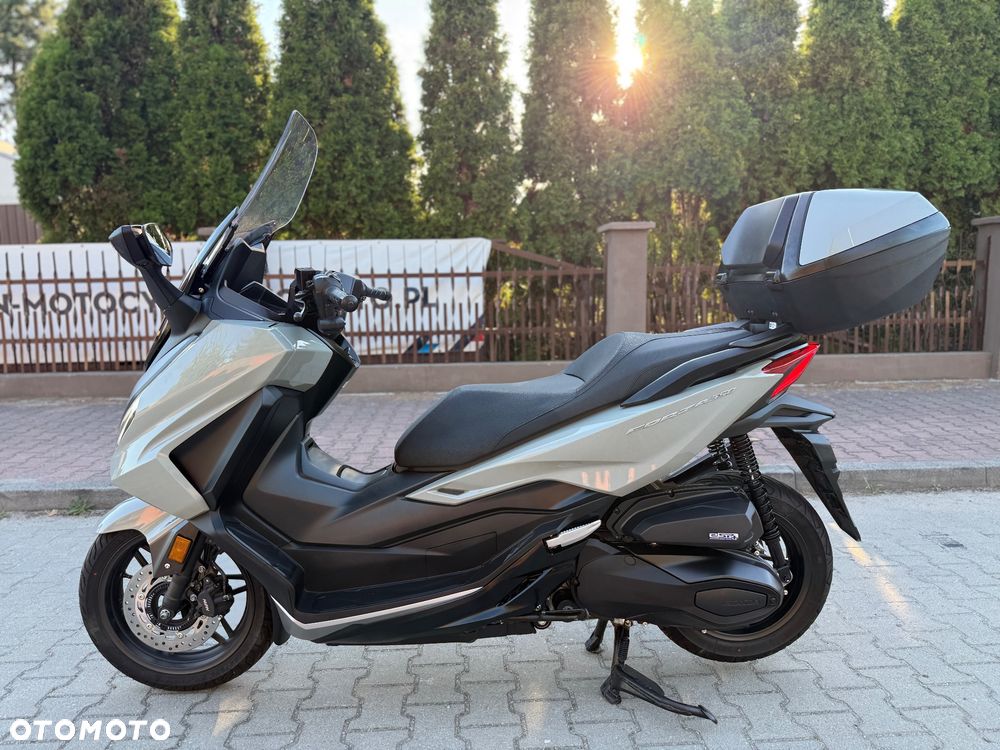 Honda NSS - 18