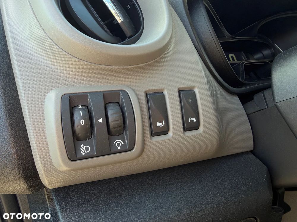 Renault Trafic - 18