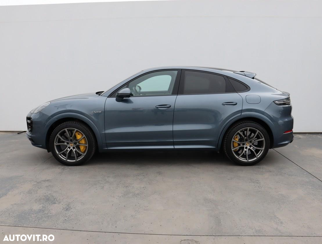 Porsche Cayenne Coupe - 7